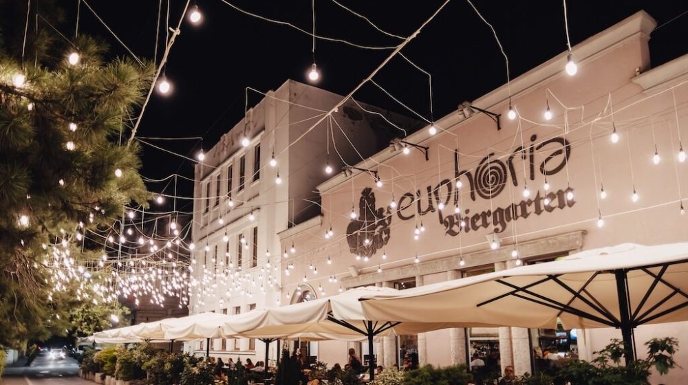 Euphoria-Biergarten-Restaurant-Arad-terasa-centru-2